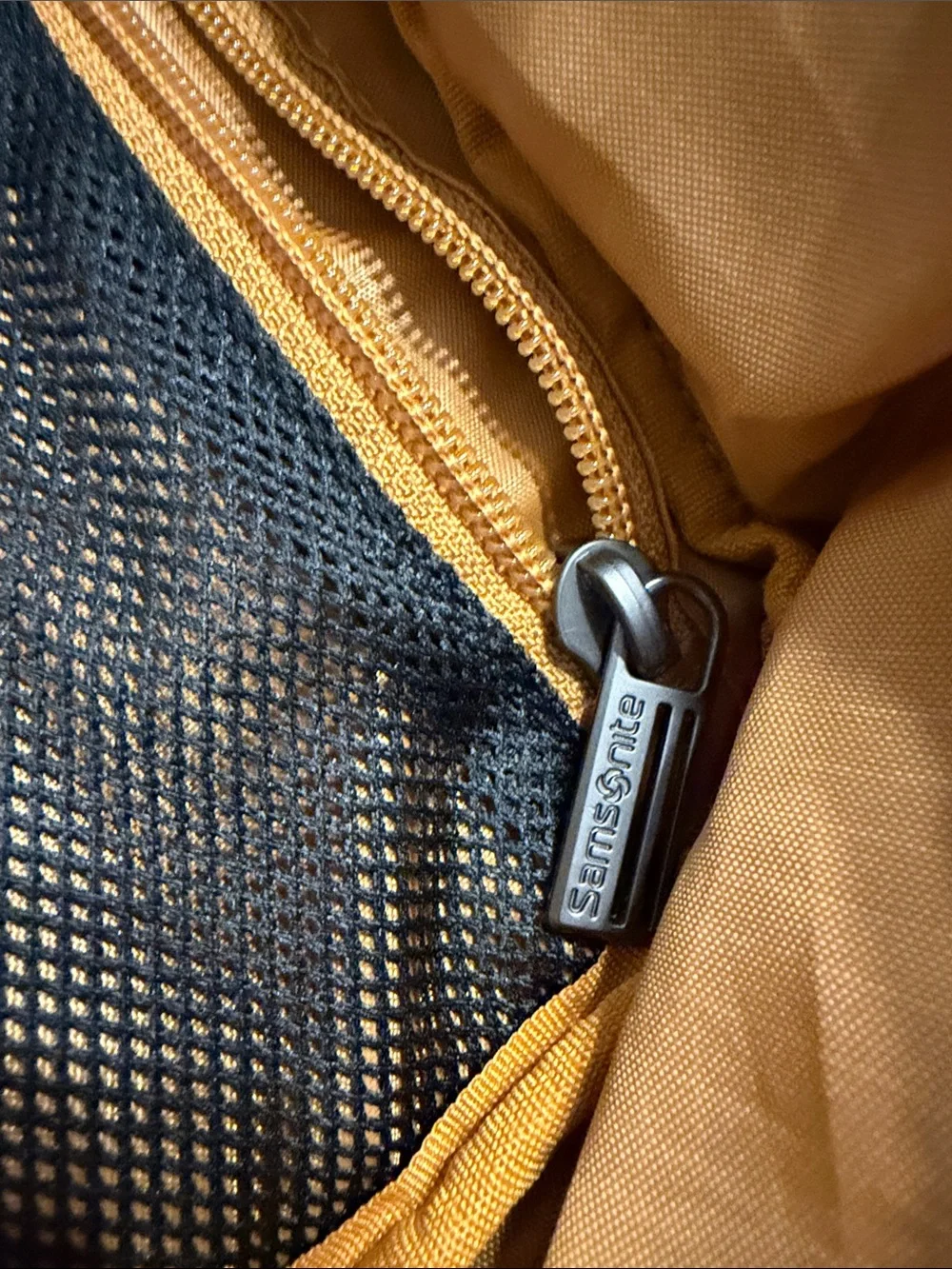 Samsonite Black Backpack with Brown Trim excellent condition see all photos